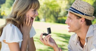 How To Save Money When Engagement Ring Shopping